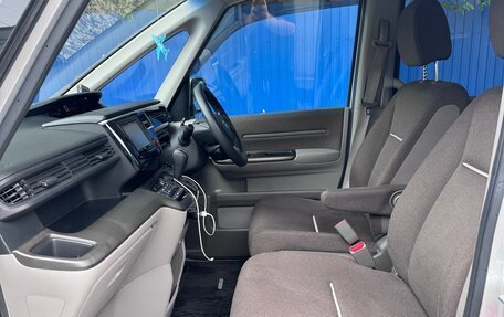 Honda Stepwgn IV, 2019 год, 1 750 000 рублей, 13 фотография