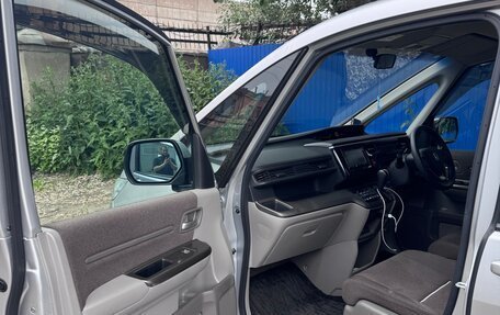 Honda Stepwgn IV, 2019 год, 1 750 000 рублей, 14 фотография