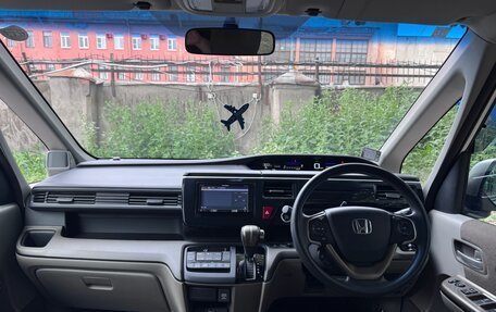 Honda Stepwgn IV, 2019 год, 1 750 000 рублей, 24 фотография