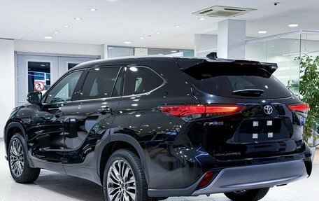 Toyota Highlander, 2026 год, 5 690 000 рублей, 4 фотография