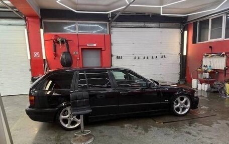 BMW 3 серия, 1998 год, 249 990 рублей, 3 фотография