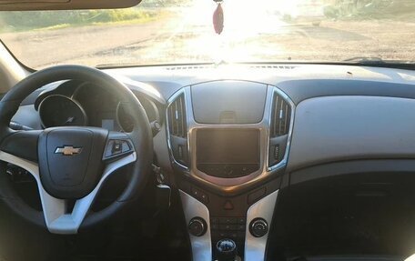 Chevrolet Cruze II, 2014 год, 730 000 рублей, 6 фотография