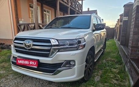 Toyota Land Cruiser 200, 2019 год, 7 850 000 рублей, 3 фотография