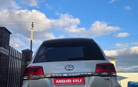 Toyota Land Cruiser 200, 2019 год, 7 850 000 рублей, 4 фотография