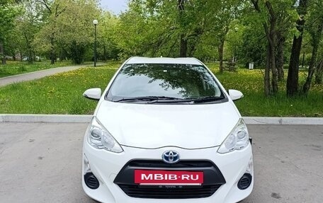 Toyota Aqua I, 2016 год, 950 000 рублей, 2 фотография