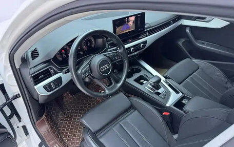 Audi A4, 2022 год, 2 530 000 рублей, 10 фотография