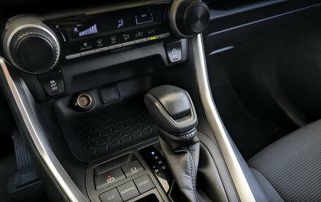 Toyota RAV4, 2021 год, 2 875 000 рублей, 24 фотография