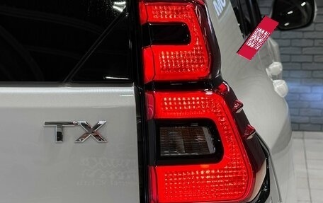 Toyota Land Cruiser Prado 150 рестайлинг 2, 2019 год, 4 677 000 рублей, 8 фотография