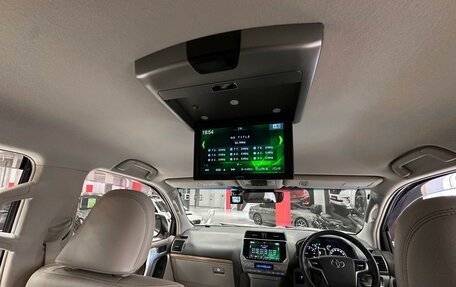 Toyota Land Cruiser Prado 150 рестайлинг 2, 2019 год, 4 677 000 рублей, 27 фотография