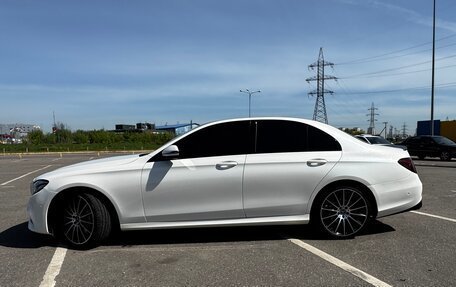 Mercedes-Benz E-Класс, 2017 год, 3 350 000 рублей, 4 фотография
