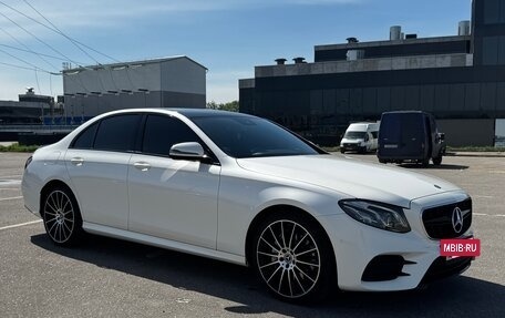 Mercedes-Benz E-Класс, 2017 год, 3 350 000 рублей, 5 фотография