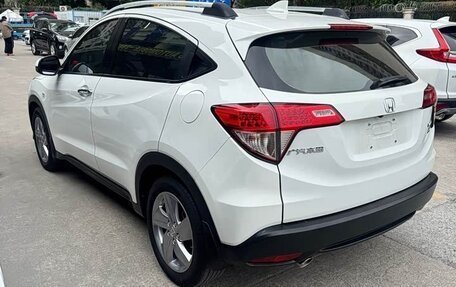 Honda Vezel, 2022 год, 1 125 000 рублей, 5 фотография