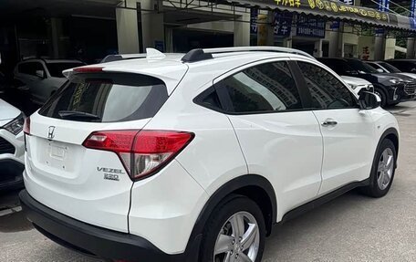 Honda Vezel, 2022 год, 1 125 000 рублей, 4 фотография