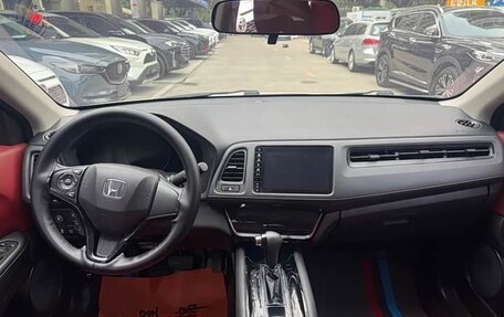 Honda Vezel, 2022 год, 1 125 000 рублей, 7 фотография