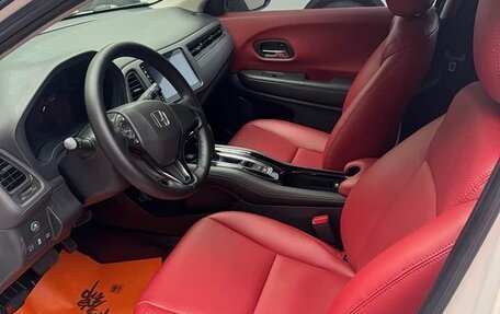 Honda Vezel, 2022 год, 1 125 000 рублей, 8 фотография