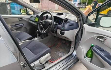 Honda Insight II рестайлинг, 2009 год, 370 000 рублей, 14 фотография