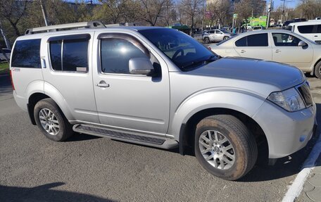 Nissan Pathfinder, 2011 год, 1 250 000 рублей, 2 фотография