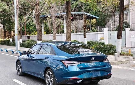 Hyundai Elantra, 2022 год, 1 025 000 рублей, 4 фотография