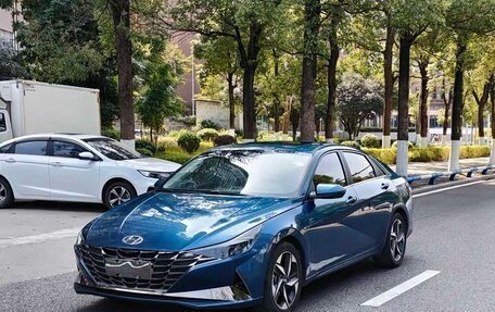 Hyundai Elantra, 2022 год, 1 025 000 рублей, 3 фотография