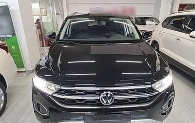 Volkswagen T-Roc I, 2023 год, 1 325 000 рублей, 1 фотография