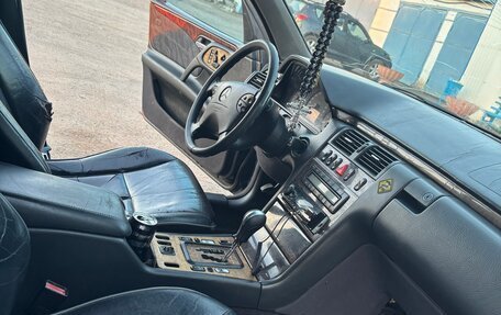 Mercedes-Benz E-Класс, 2000 год, 290 000 рублей, 1 фотография