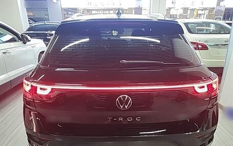 Volkswagen T-Roc I, 2023 год, 1 325 000 рублей, 9 фотография