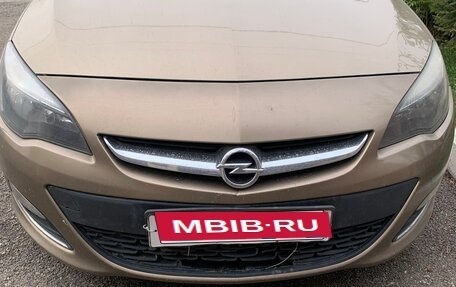 Opel Astra J, 2013 год, 700 000 рублей, 3 фотография