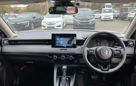 Honda Vezel, 2022 год, 2 100 000 рублей, 7 фотография