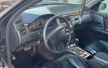 Mercedes-Benz E-Класс, 2000 год, 290 000 рублей, 5 фотография