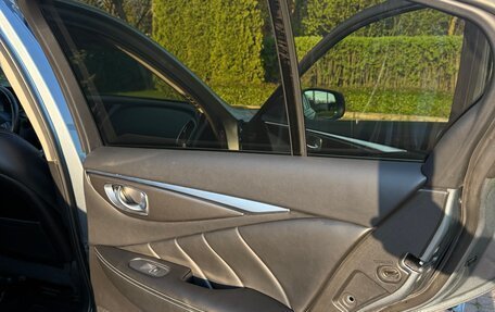 Infiniti Q50 I рестайлинг, 2014 год, 1 700 000 рублей, 9 фотография