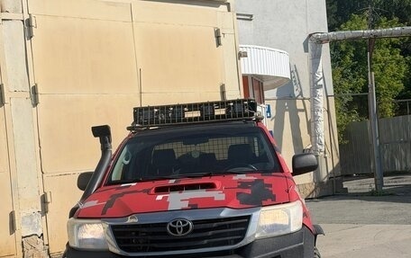 Toyota Hilux VII, 2013 год, 2 500 000 рублей, 2 фотография