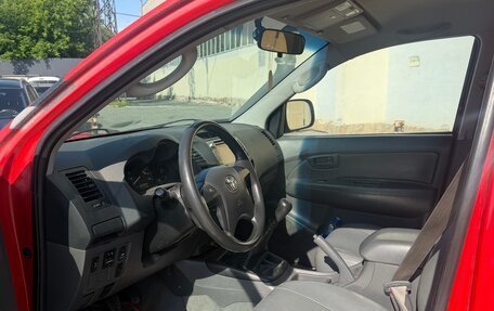 Toyota Hilux VII, 2013 год, 2 500 000 рублей, 14 фотография