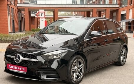 Mercedes-Benz B-Класс, 2019 год, 2 600 000 рублей, 6 фотография