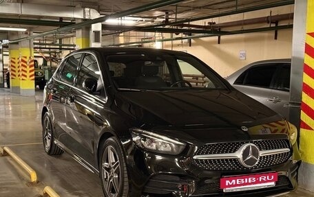 Mercedes-Benz B-Класс, 2019 год, 2 600 000 рублей, 14 фотография
