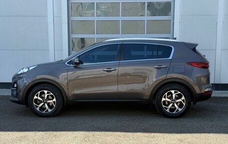 KIA Sportage IV рестайлинг, 2020 год, 2 350 000 рублей, 2 фотография