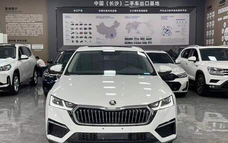 Skoda Octavia IV, 2022 год, 1 759 004 рублей, 2 фотография
