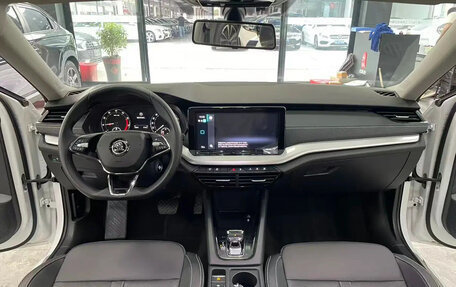 Skoda Octavia IV, 2022 год, 1 759 004 рублей, 7 фотография