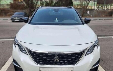 Peugeot 5008 II, 2019 год, 1 590 000 рублей, 1 фотография