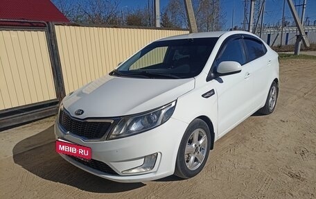 KIA Rio III рестайлинг, 2013 год, 750 000 рублей, 1 фотография