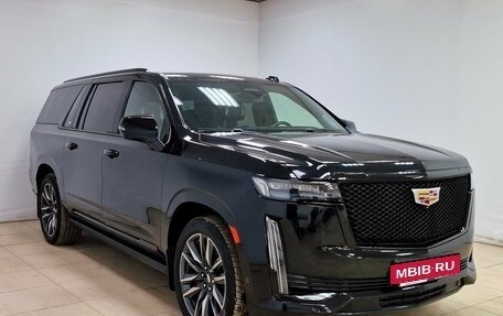 Cadillac Escalade V, 2023 год, 13 200 000 рублей, 3 фотография