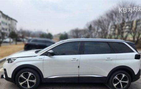 Peugeot 5008 II, 2019 год, 1 590 000 рублей, 3 фотография