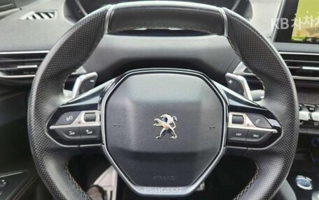 Peugeot 5008 II, 2019 год, 1 590 000 рублей, 11 фотография