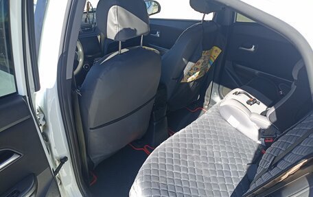 KIA Rio III рестайлинг, 2013 год, 750 000 рублей, 17 фотография