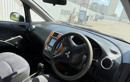 Mitsubishi Colt VI рестайлинг, 2005 год, 520 000 рублей, 7 фотография