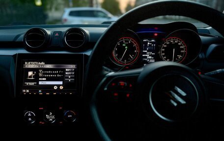 Suzuki Swift V, 2018 год, 1 050 000 рублей, 10 фотография