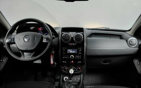 Renault Duster I рестайлинг, 2015 год, 1 085 000 рублей, 12 фотография