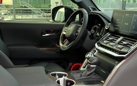 Toyota Land Cruiser, 2022 год, 9 200 000 рублей, 9 фотография