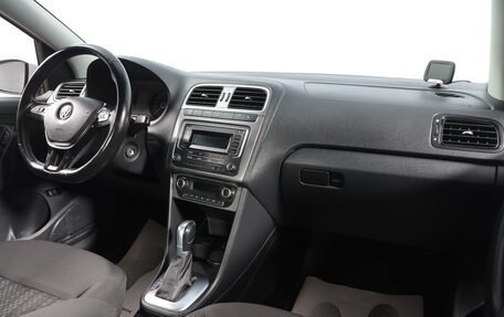 Volkswagen Polo VI (EU Market), 2018 год, 1 199 000 рублей, 10 фотография