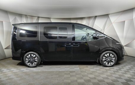 Hyundai Staria, 2021 год, 5 100 000 рублей, 6 фотография