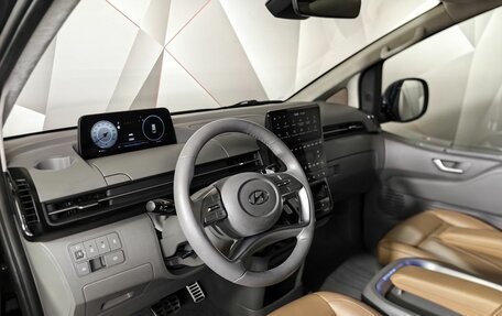 Hyundai Staria, 2021 год, 5 100 000 рублей, 18 фотография